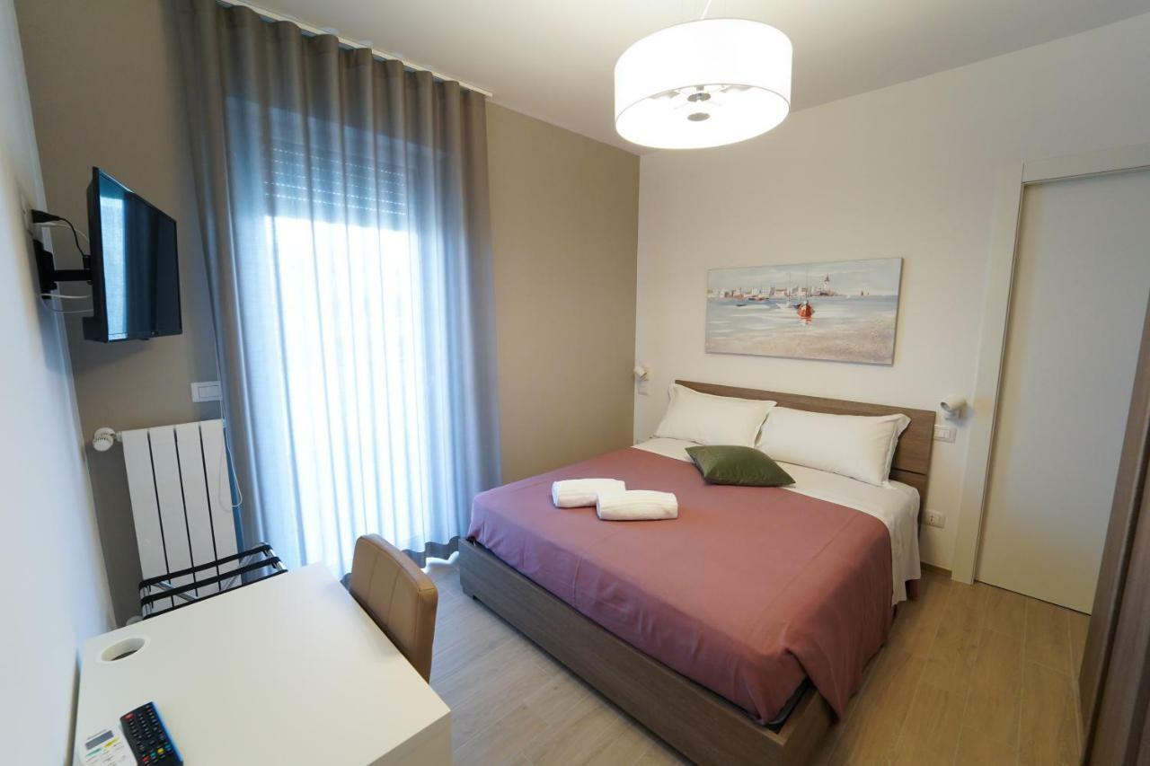 Wojtyla Airport Bari Bed & Breakfast Exterior foto
