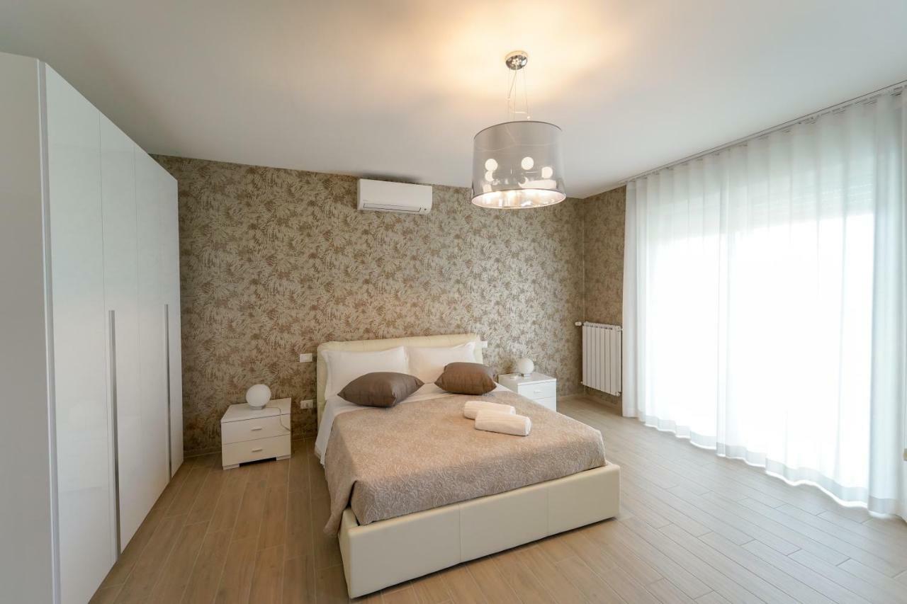 Wojtyla Airport Bari Bed & Breakfast Exterior foto