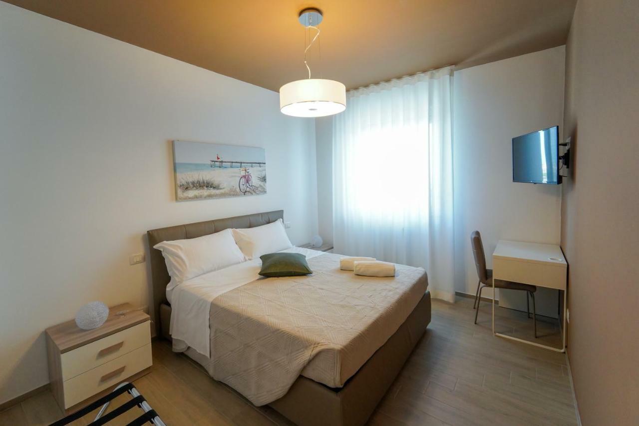 Wojtyla Airport Bari Bed & Breakfast Exterior foto